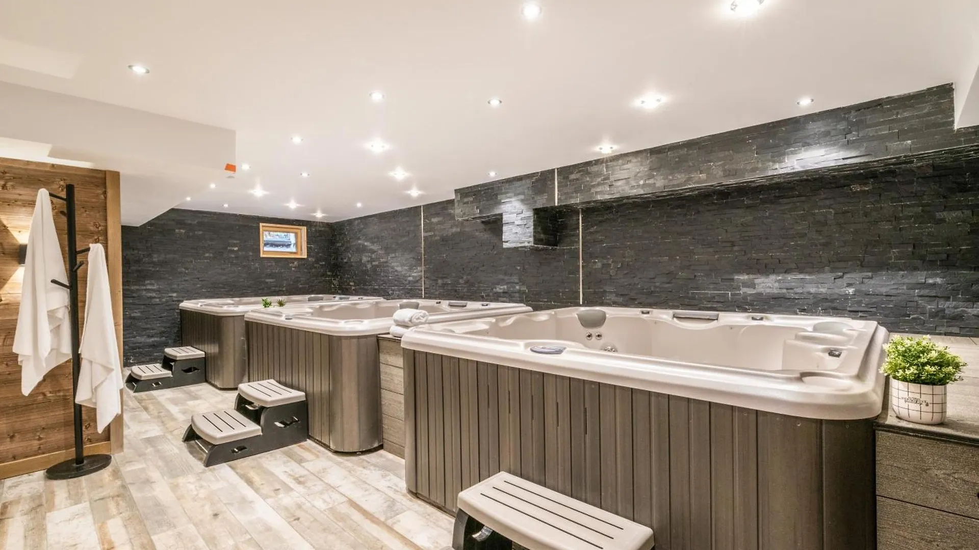 Etoile Appartement 5 Chambres , Centre De Morzine 0*,